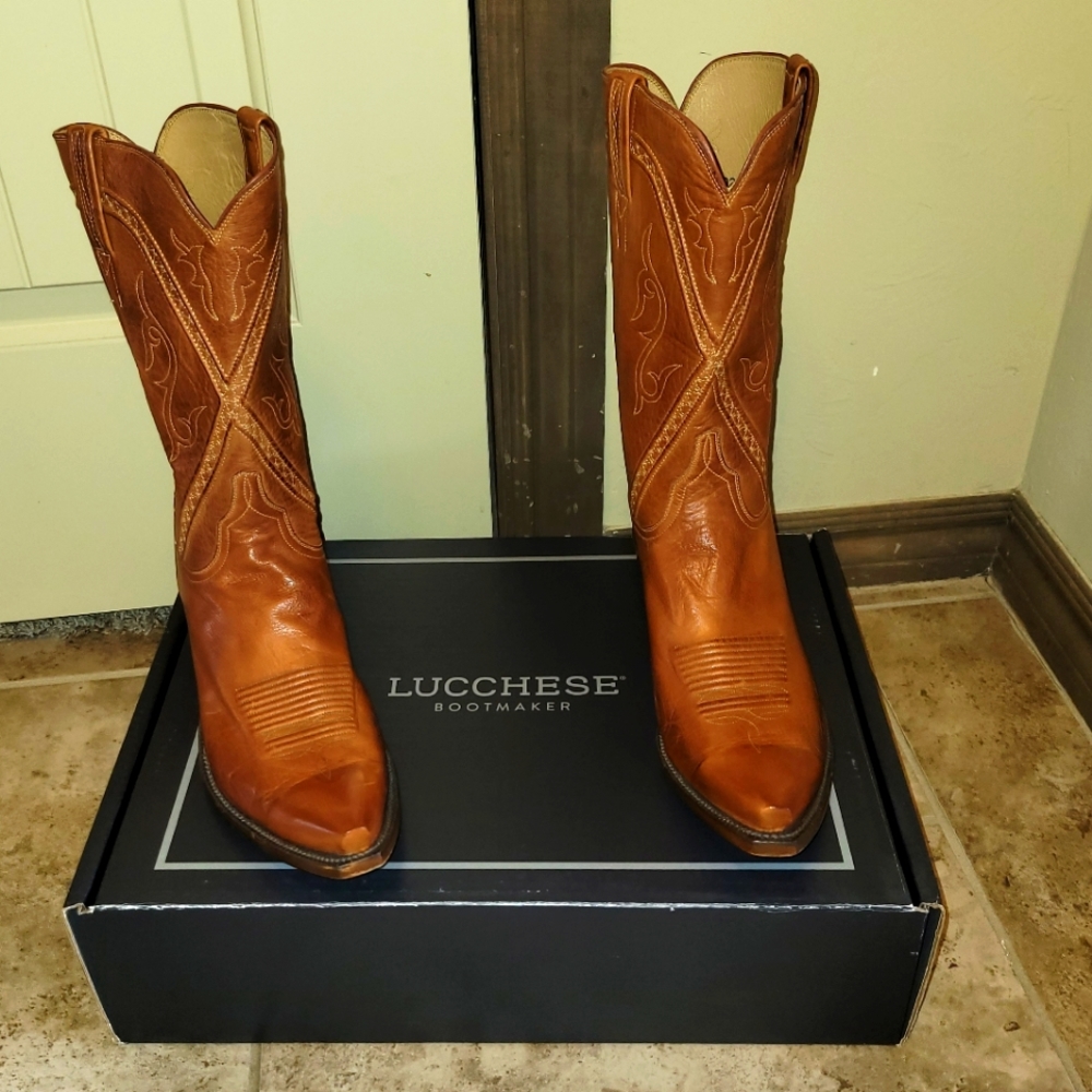COPY - Mens Lucchese calf skin boots size 11.5